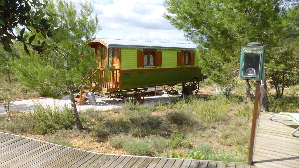 Les Hotes De La Combe Mouis Creissan Camera foto