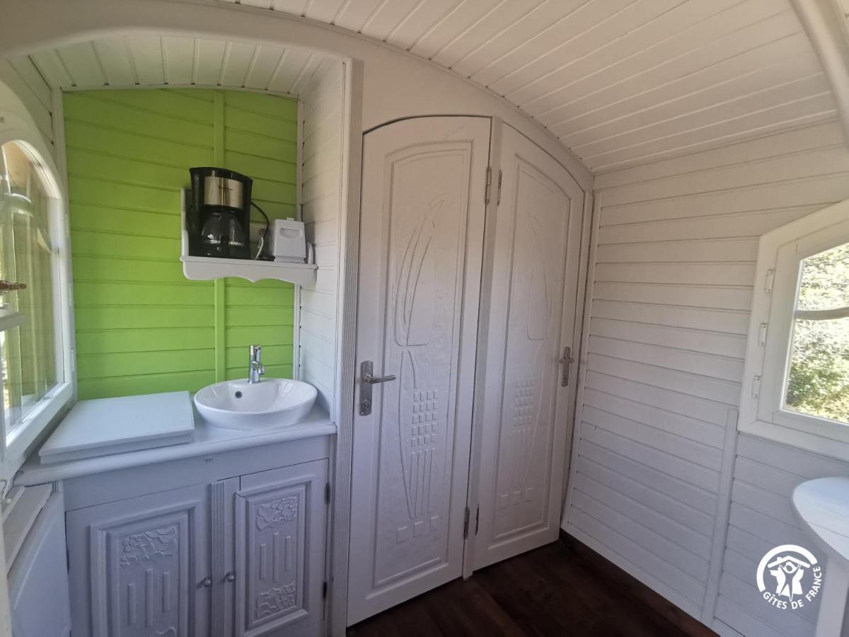 Les Hotes De La Combe Mouis Creissan Esterno foto