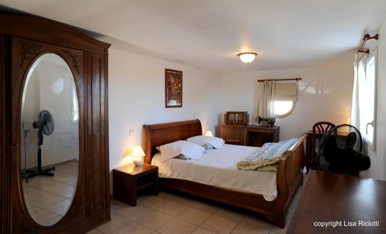 Les Hotes De La Combe Mouis Creissan Esterno foto