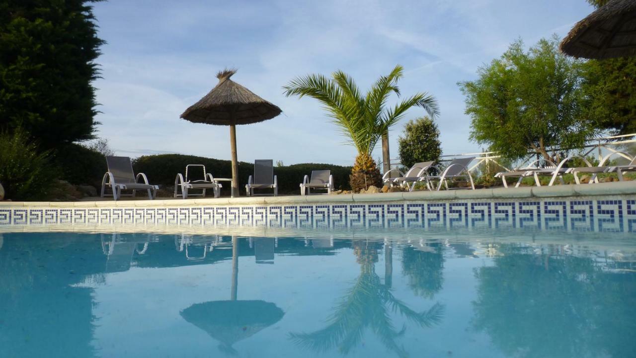 Les Hotes De La Combe Mouis Creissan Esterno foto